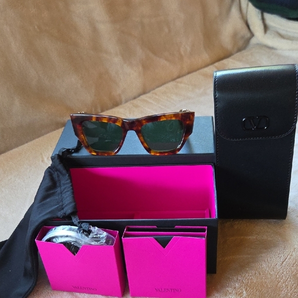 Valentino Tortoise Cat-Eye Sunglasses with Green Lenses main image 7